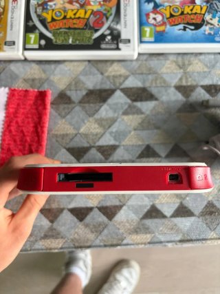 Nintendo 2DS + 8 Juegos + funda Mario + cargador