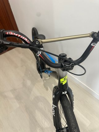 Bicicleta BMX GT 24"