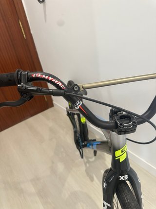 Bicicleta BMX GT 24"