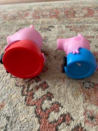 Figuras Peppa Pig y George