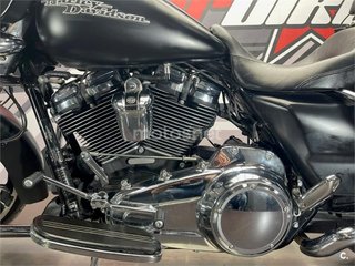 HARLEY DAVIDSON Street Glide Special