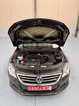 Volkswagen Passat CC R36 3.6 V6 4Motion DSG 2011