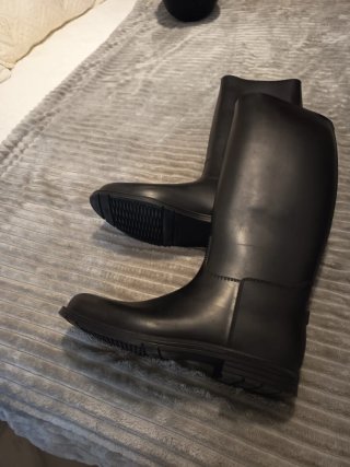 Conjunto Equitación: Botas, Pantalón y Casco