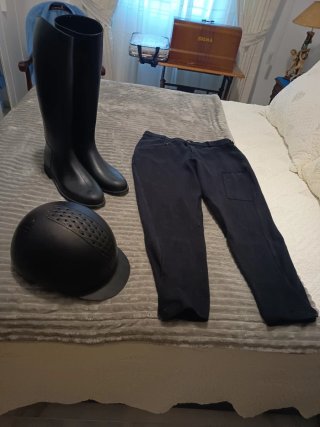 Conjunto Equitación: Botas, Pantalón y Casco