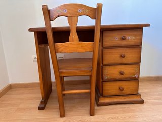 Conjunto Escritorio y Silla de Madera Maciza