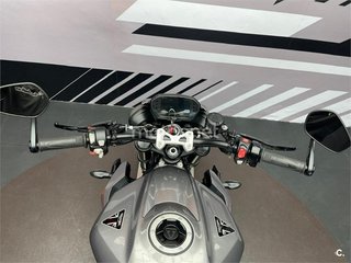 TRIUMPH Street Triple 765 RS
