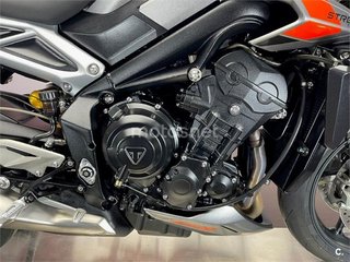 TRIUMPH Street Triple 765 RS