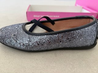 Merceditas Conguitos niña talla 33 plateadas