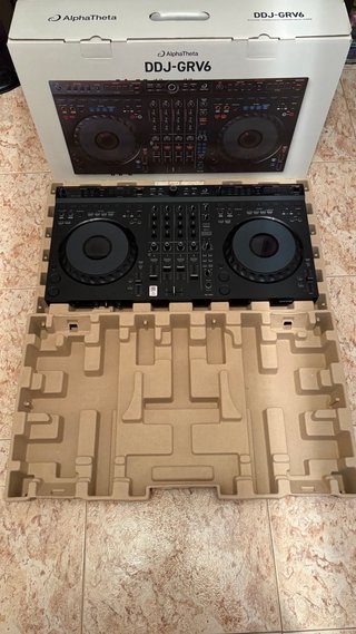 AlphaTheta DDJ-GRV6 (Como nueva + Garantía)