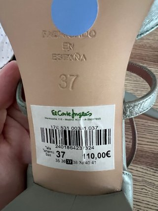 Se venden Zapatos LATOUCHE de piel Talla 37.