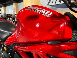 Ducati Monster 1200