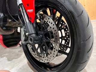 Ducati Monster 1200