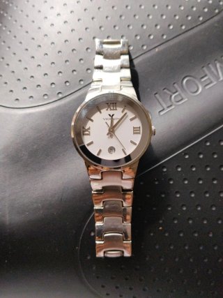 Reloj Viceroy plateado y blanco