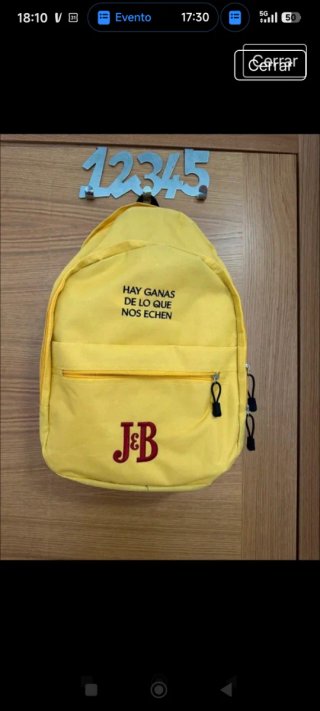 Mochila J&B amarilla nueva