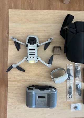 DJI Mini 2 Fly More Combo