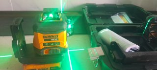 Clavadora y Nivel Láser DeWalt