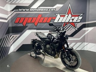 TRIUMPH Trident 660