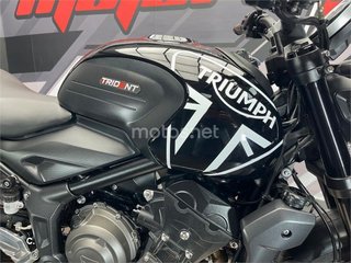 TRIUMPH Trident 660