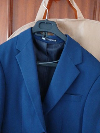 Traje de chico azul