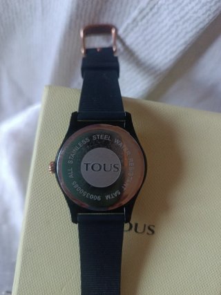 Lote Tous: Reloj y 2 pares de pendientes