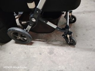 Carrito Bugaboo con patinete