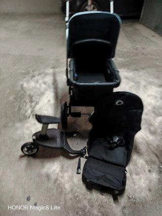 Carrito Bugaboo con patinete