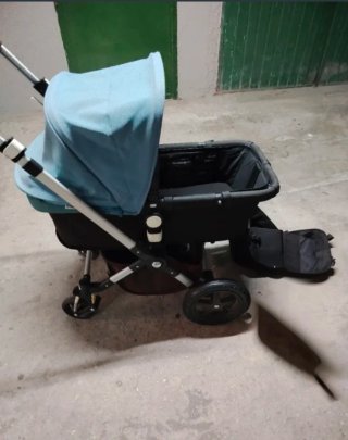 Carrito Bugaboo con patinete
