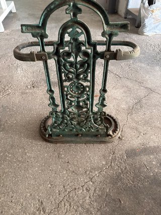 Paragüero antiguo hierro fundido