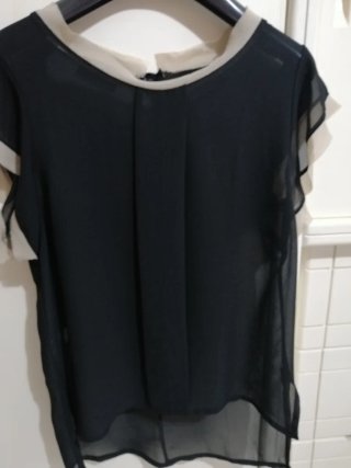 Camicia elegante nera con dettagli beige