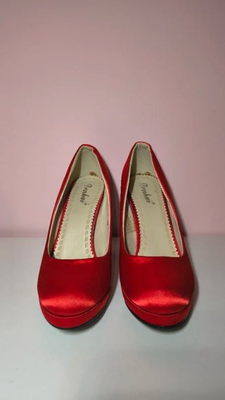 Tacones rojos de plataforma