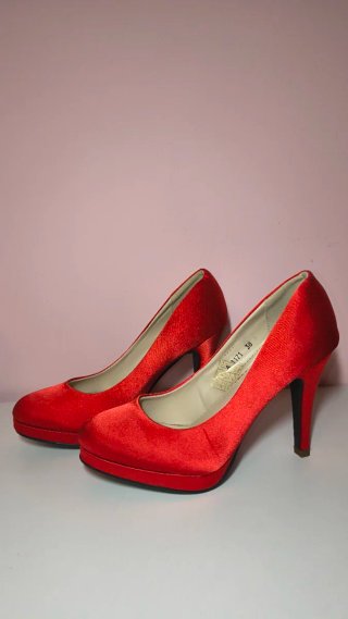 Tacones rojos de plataforma