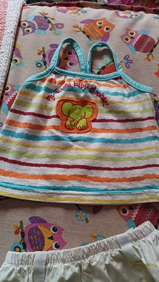 Conjunto niña camiseta y falda