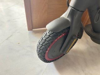 Patinete Eléctrico Xiaomi Pro 2 con su caja