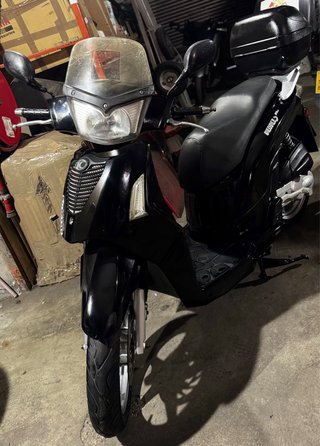 Kymco People 50cc Scooter Automática Negra