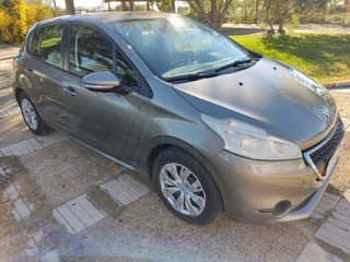 Peugeot 208 2014