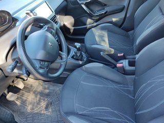 Peugeot 208 2014