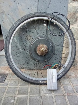 Rueda Eléctrica Trasera 1500 w.48 V.Controladora