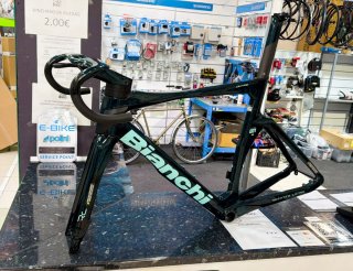 Kit Cuadro Bianchi Oltre RC 140 TH 001