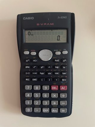 Calculadora Casio fx-82MS