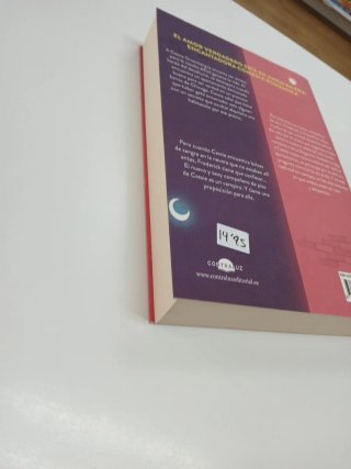 Mi Compañero de Piso Es un Vampiro