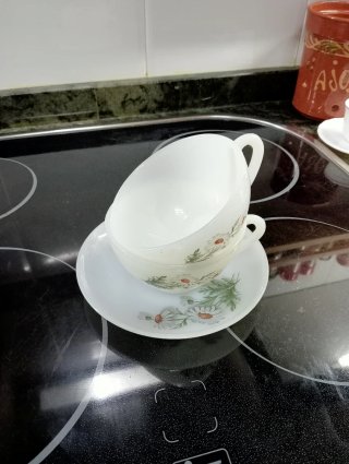 Fuente honda blanco de porcelana y Cristalería
