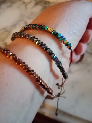 Pulseras de cobre y metal