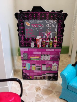 Cafetería Monster High