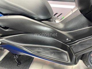 YAMAHA XMAX 300 Versión 2017 - 2020