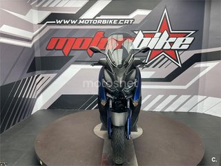 YAMAHA XMAX 300