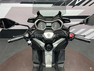 YAMAHA XMAX 300