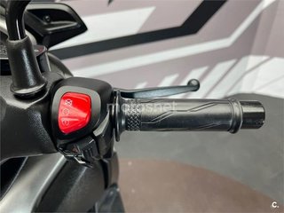 YAMAHA XMAX 300
