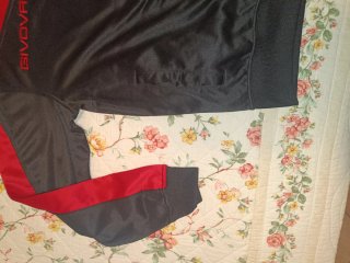 Felpa Givova con cappuccio nera e rossa