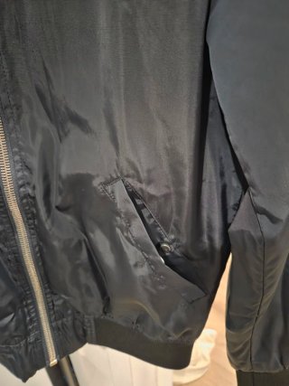 Chaqueta bomber negra hombre