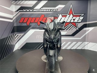 YAMAHA XMAX 400